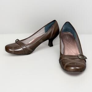 Mudd Y2K Kitten Heels Brown Women's 8.5 Round Toe Office Siren 2000s Pumps Vtg